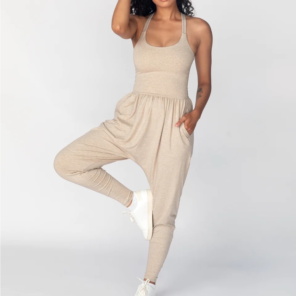 Imbodhi jumper, oatmeal. Size medium